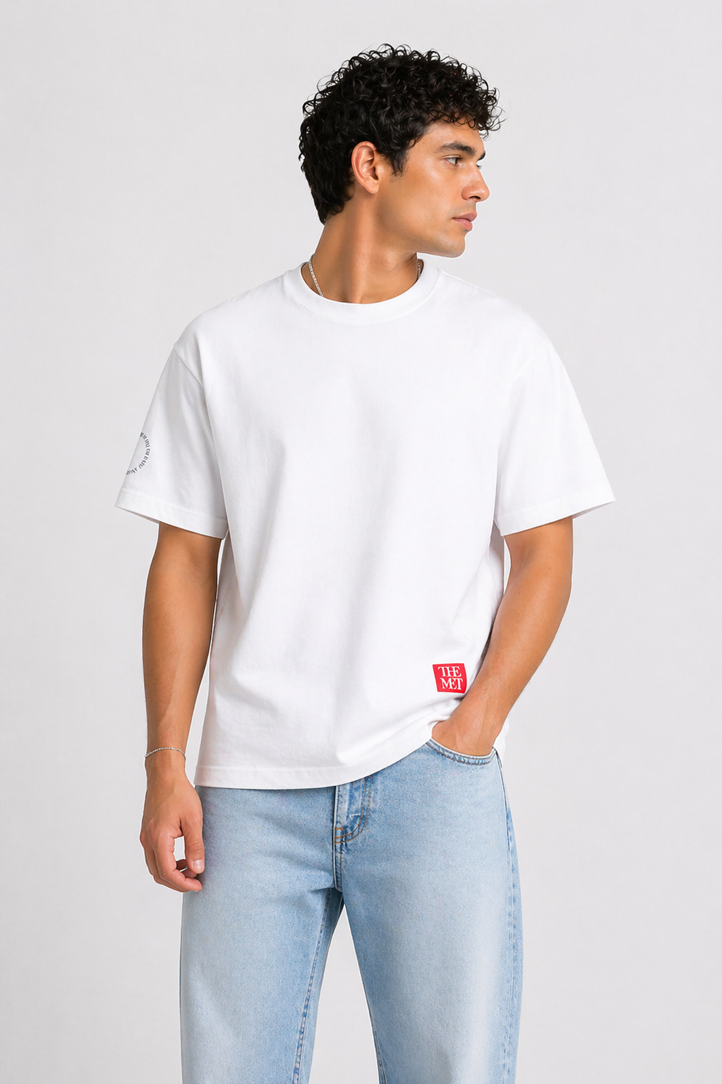 The MET Graphic T-Shirt- Monument