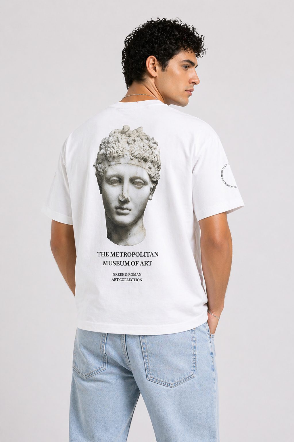 The MET Graphic T-Shirt- Monument