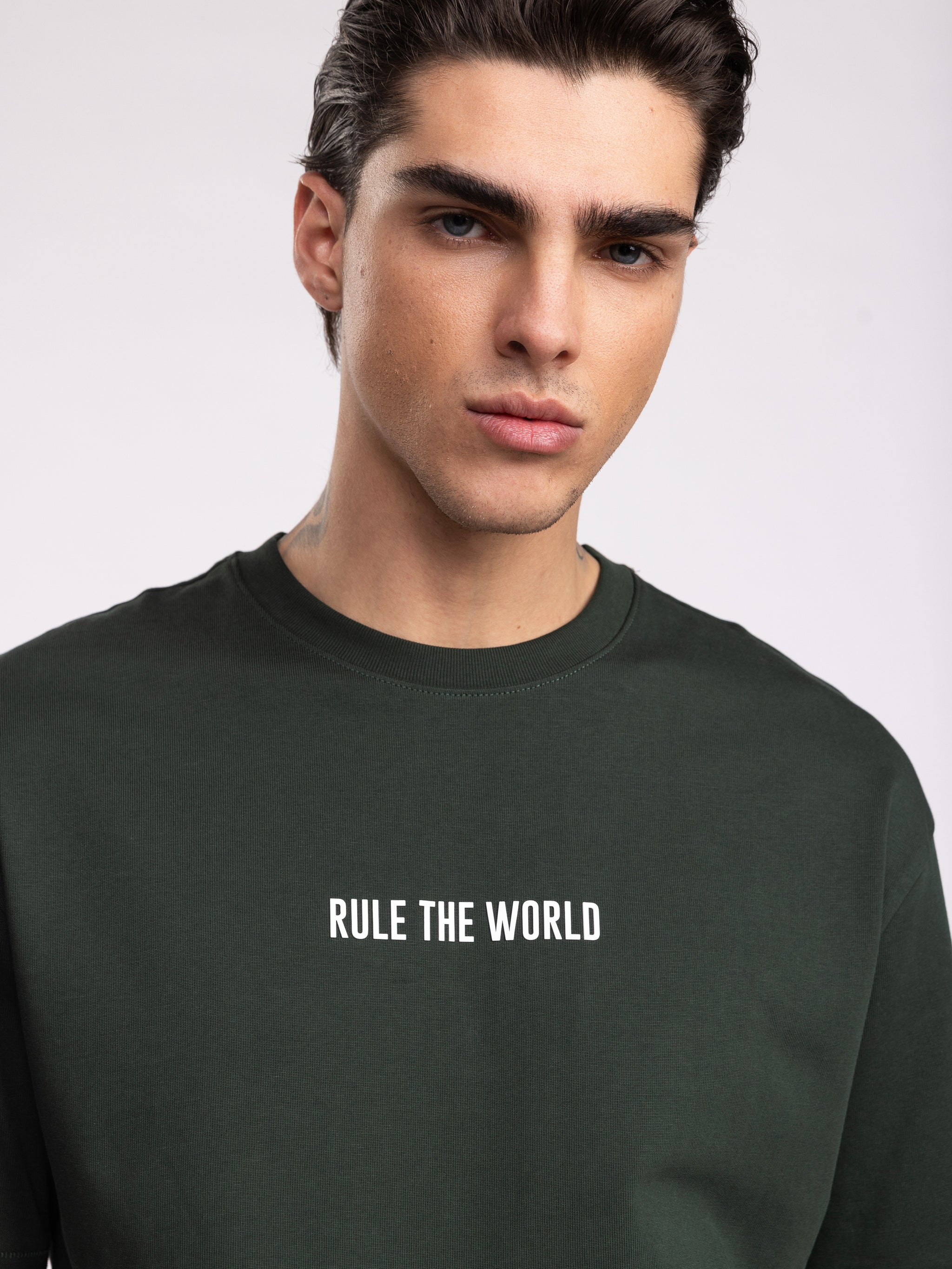 Oversized Graphic T-Shirt - Rule The World - Boston Green