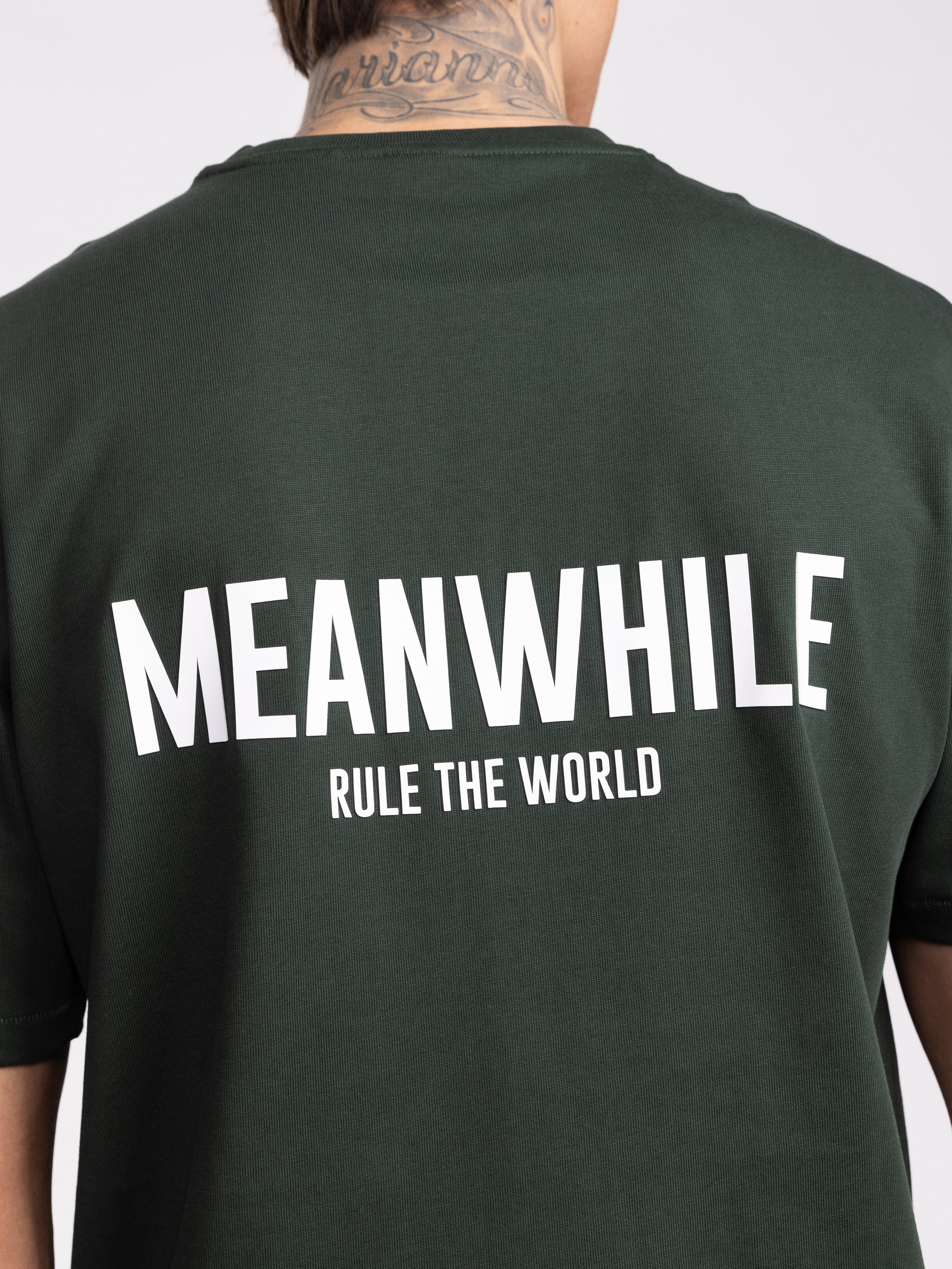 Oversized Graphic T-Shirt - Rule The World - Boston Green