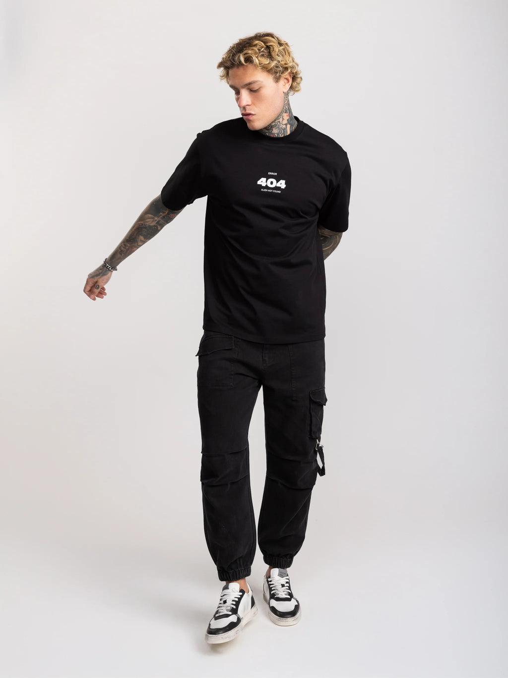 Oversized Graphic T-Shirt - Error 404
