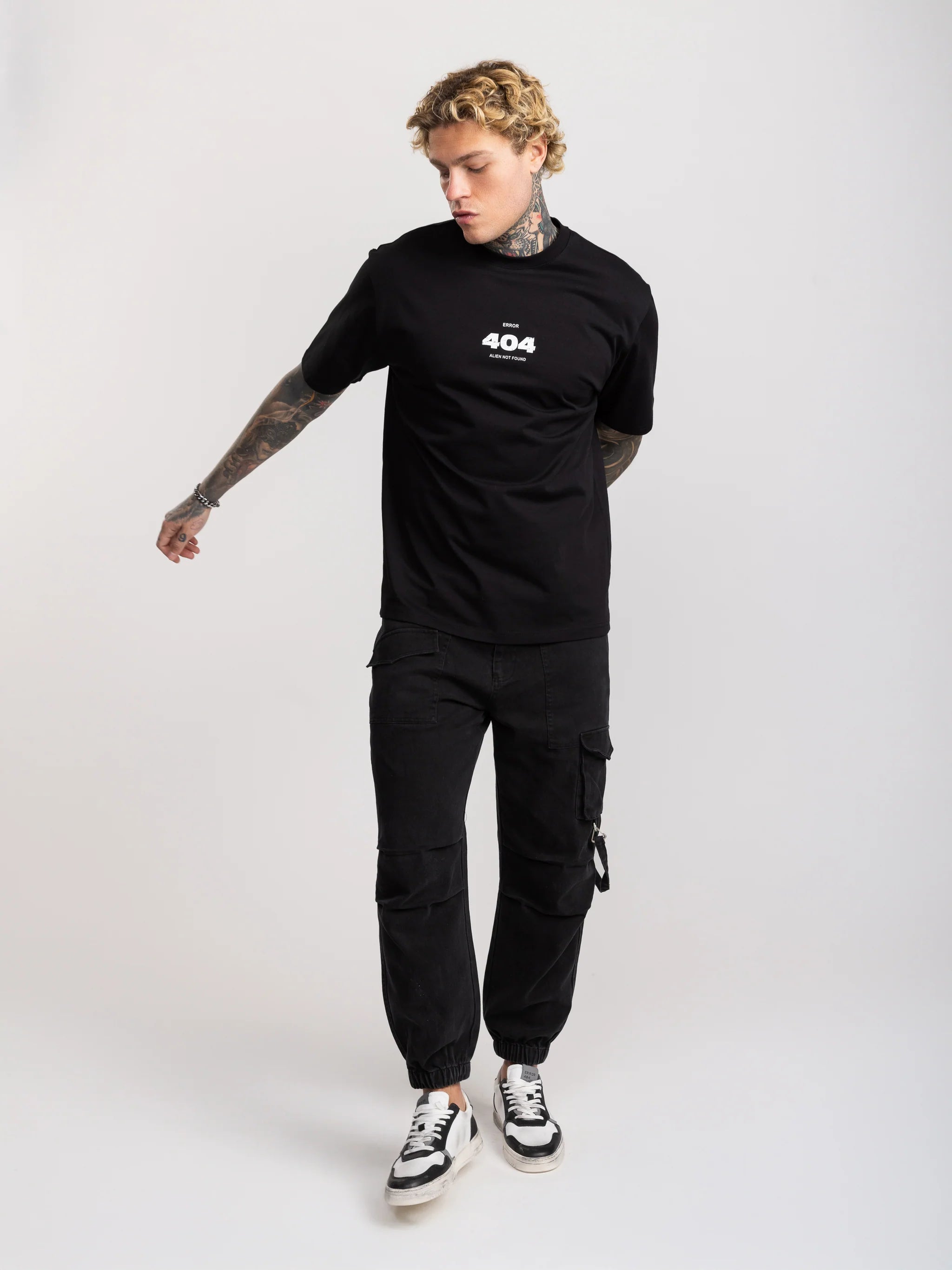 Oversized Graphic T-Shirt - Error 404